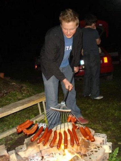 Name:  bbq.jpg
Views: 621
Size:  152.3 KB