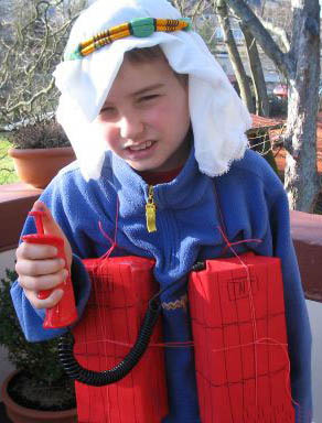 Name:  halloween2005.jpg
Views: 1025
Size:  33.9 KB