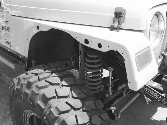 Name:  04104wd_04z+Jeep_Wrangler_YJ+Fender_Flare_Removed.jpg
Views: 279
Size:  45.3 KB