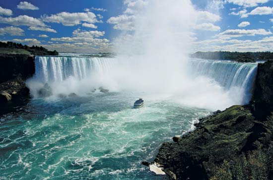 Name:  Niagara Falls.jpg
Views: 199
Size:  33.6 KB