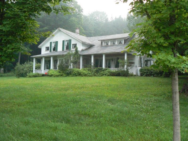 Name:  ghost house2.jpg
Views: 513
Size:  81.1 KB