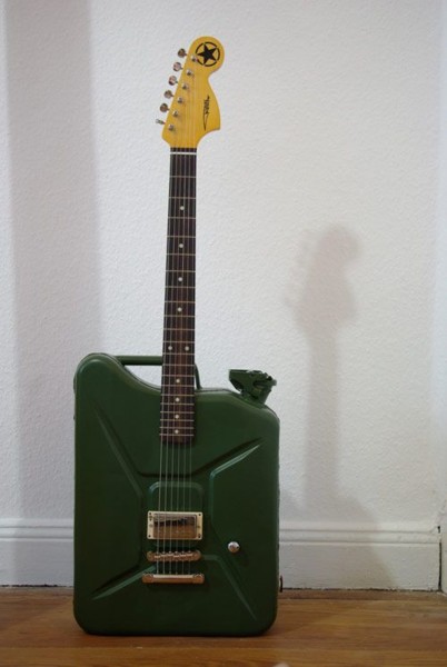 Name:  jerry guitar.jpg
Views: 4236
Size:  40.4 KB