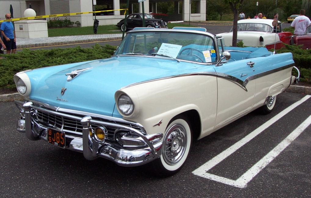 Name:  1956-Ford-Fairlane-convertible-blue-white-le.jpg
Views: 224
Size:  119.0 KB