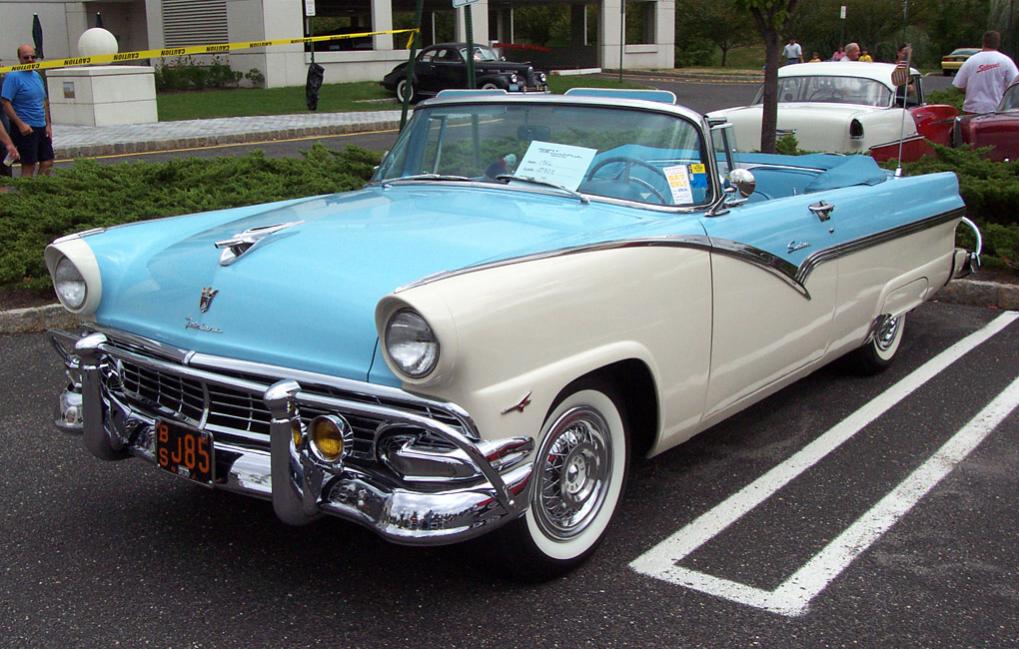 Name:  1956-Ford-Fairlane-convertible-blue-white-le.jpg
Views: 155
Size:  119.0 KB