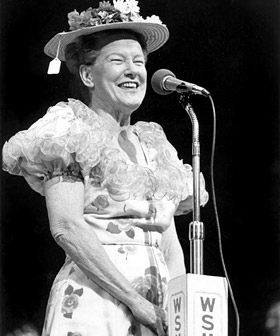 Name:  minniepearl03-280x336.jpg
Views: 2235
Size:  25.9 KB