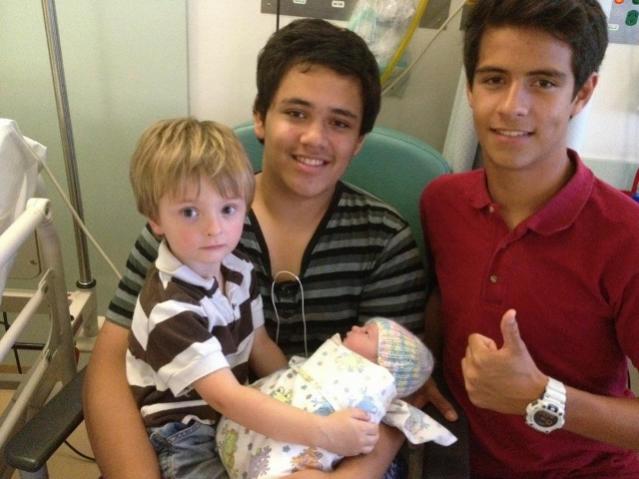 Name:  My Kids (640x480).jpg
Views: 257
Size:  41.7 KB