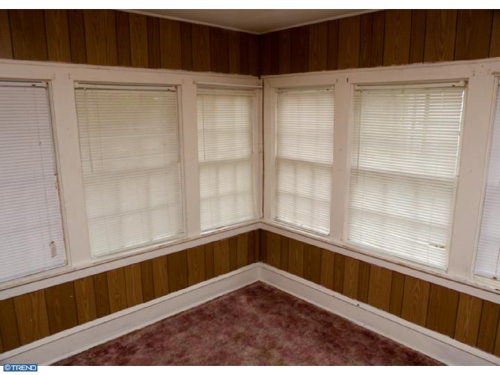 Name:  office.jpg
Views: 318
Size:  46.9 KB