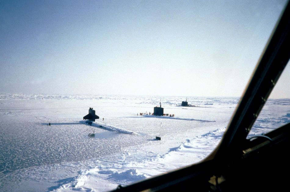 Name:  nuclearsubmarinesatnorthpole.jpg
Views: 3833
Size:  84.0 KB