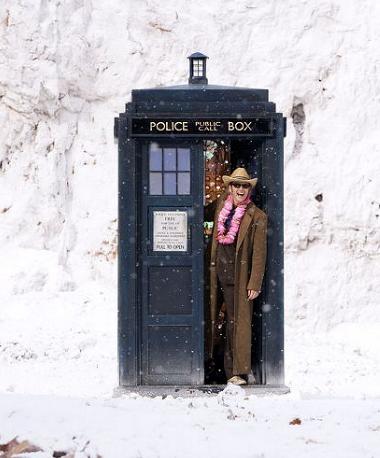 Name:  10th Doctor & TARDIS.jpg
Views: 364
Size:  28.4 KB