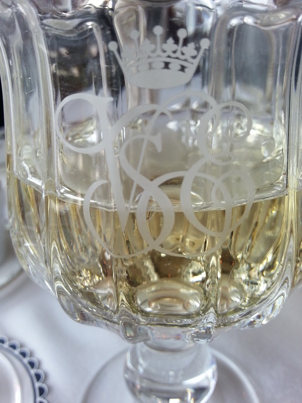 Name:  glass small.jpg
Views: 275
Size:  166.5 KB