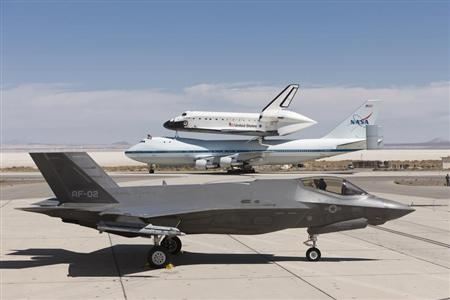 Name:  2013-04-25T002002Z_1_CBRE93O00XJ00_RTROPTP_2_SPACE-SHUTTLE-F35.JPG
Views: 3275
Size:  17.3 KB