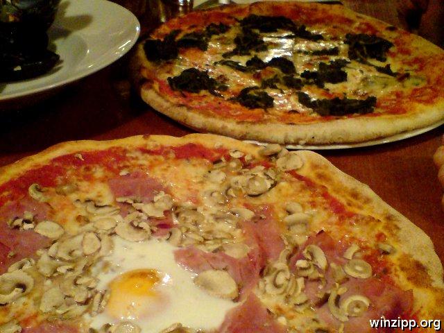 Name:  pizza_mit_allem_und_ei.jpg
Views: 452
Size:  62.4 KB
