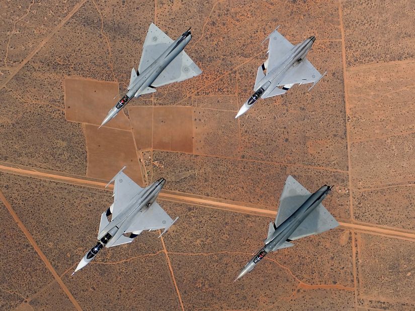 Name:  gripensandcheetahs.jpg
Views: 311
Size:  136.9 KB