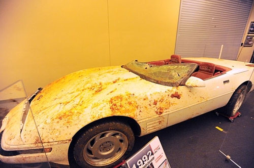 Name:  5One Millionth Corvette after.jpg
Views: 4790
Size:  137.2 KB