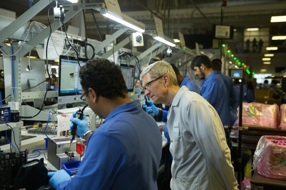 Name:  tim-cook-apple-line-100310857-large.jpg
Views: 2049
Size:  84.0 KB