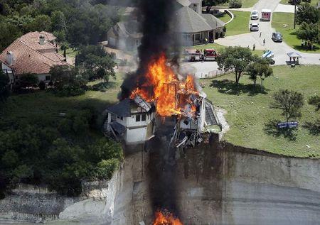 Name:  Austin House.JPG
Views: 586
Size:  33.7 KB