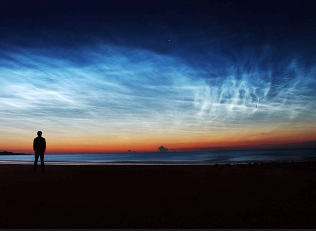 Name:  Noctilucent Clouds 2.JPG
Views: 2584
Size:  55.3 KB