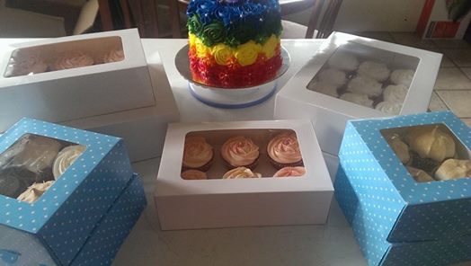 Name:  cupcakes and cake.jpg
Views: 144
Size:  27.2 KB