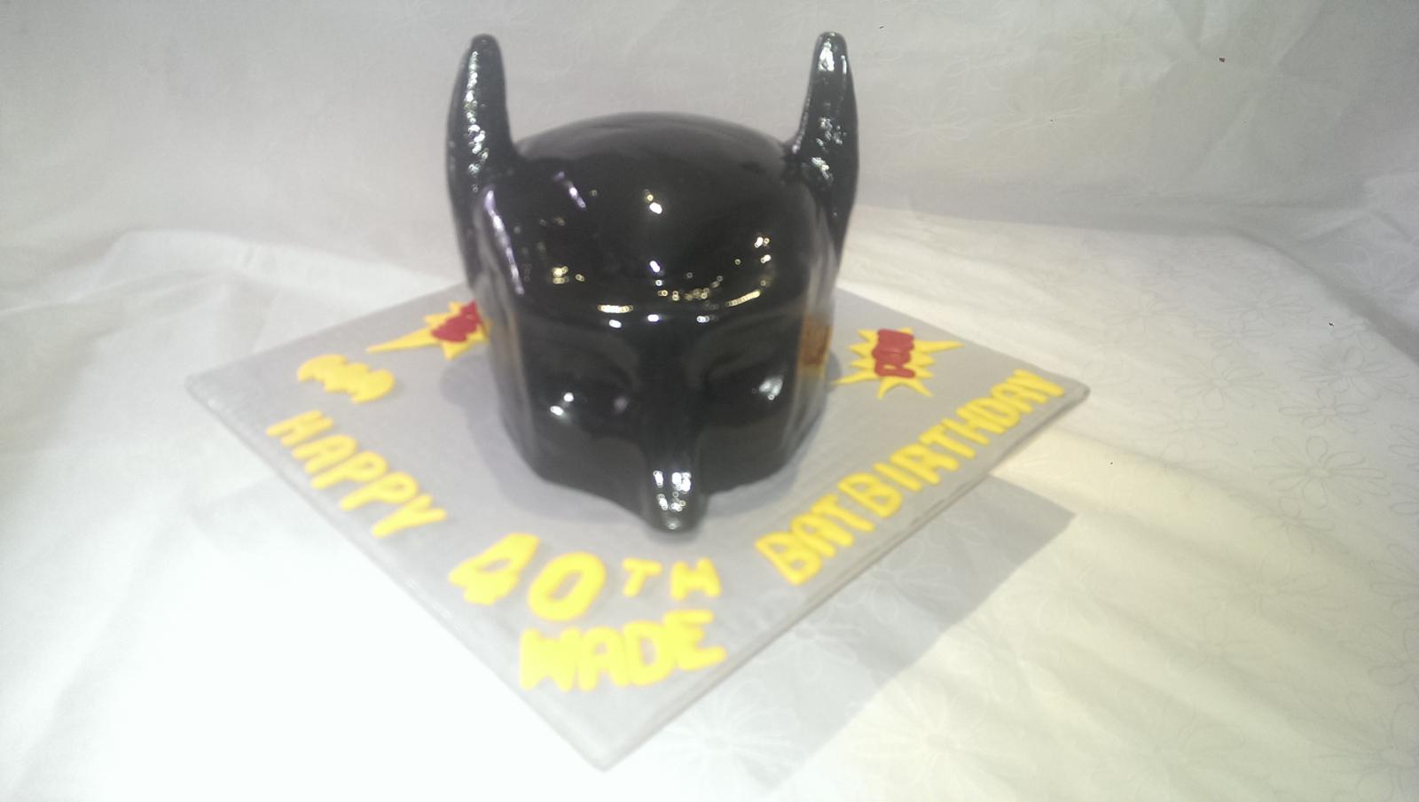 Name:  batman mask cake.jpg
Views: 385
Size:  72.6 KB
