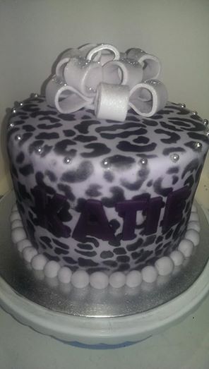 Name:  purple leopard print cake.jpg
Views: 183
Size:  21.4 KB