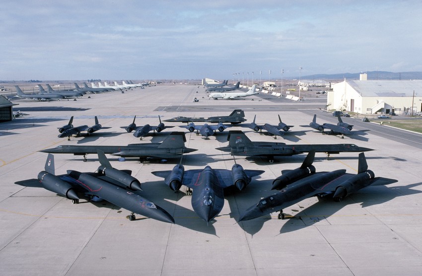 Name:  lockheedsr71blackbirds.jpg
Views: 1222
Size:  126.1 KB