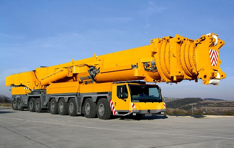 Name:  biggestliebherrcrane.jpg
Views: 396
Size:  101.9 KB