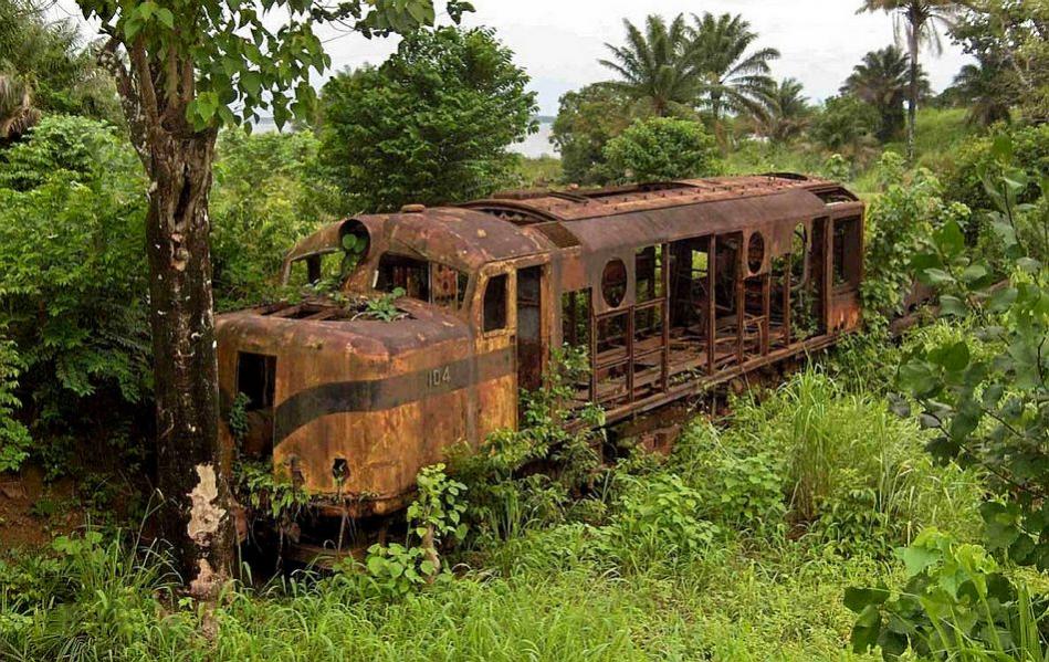 Name:  abandonedlocomotiveinsierraleone.jpg
Views: 284
Size:  154.9 KB