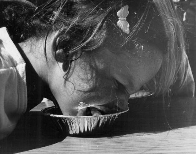 Name:  eatingcontest-11.jpg
Views: 1140
Size:  81.4 KB