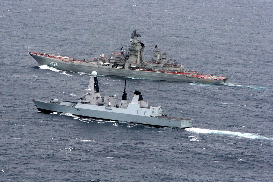 Name:  hmsdragonwithkirovclass.jpg
Views: 2043
Size:  141.8 KB