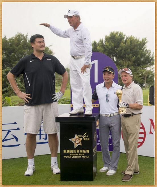 Name:  yao ming gary player somebody michael douglas.JPG
Views: 1893
Size:  64.0 KB