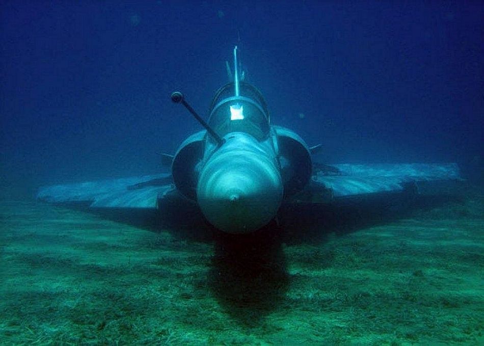 Name:  mirageonfloorofageansea.jpg
Views: 565
Size:  77.6 KB