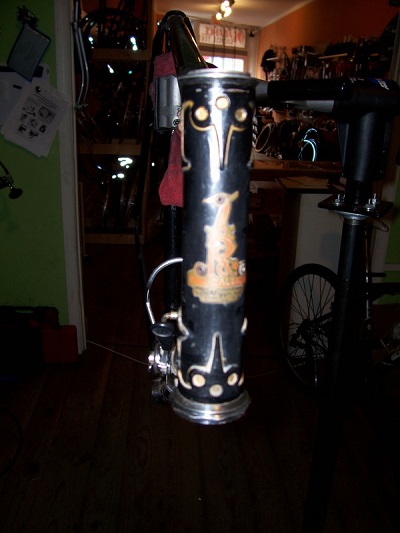 Name:  1973 Raleigh Competition Carlton factory sculpted frame lugs.jpg
Views: 946
Size:  57.4 KB