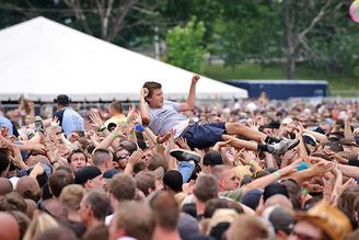 Name:  crowd surfing.JPG
Views: 11023
Size:  28.2 KB