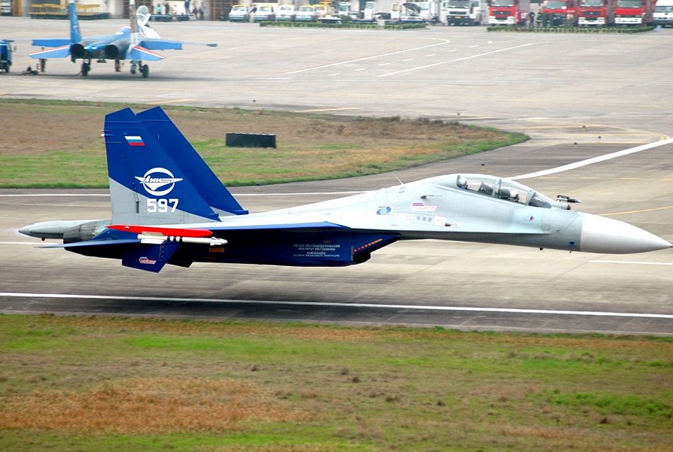Name:  sukhoisu30onlyonemeterabove.jpg
Views: 598
Size:  104.1 KB