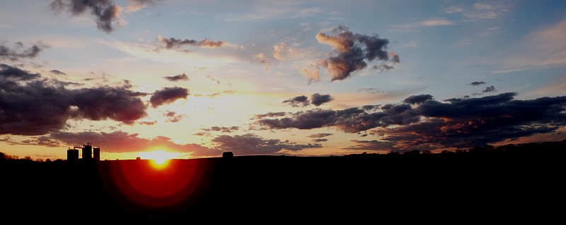Name:  sunset 1.jpg
Views: 124
Size:  68.9 KB