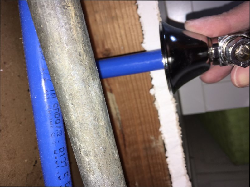 Name:  IMG_1925 measure blue to cut for elbow.JPG
Views: 152
Size:  76.3 KB
