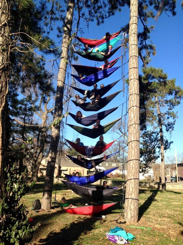 Name:  stackofhammocks.jpg
Views: 549
Size:  175.7 KB