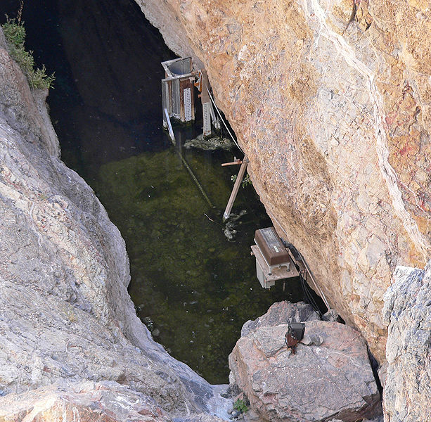 Name:  pupfishhole.jpg
Views: 4062
Size:  142.8 KB
