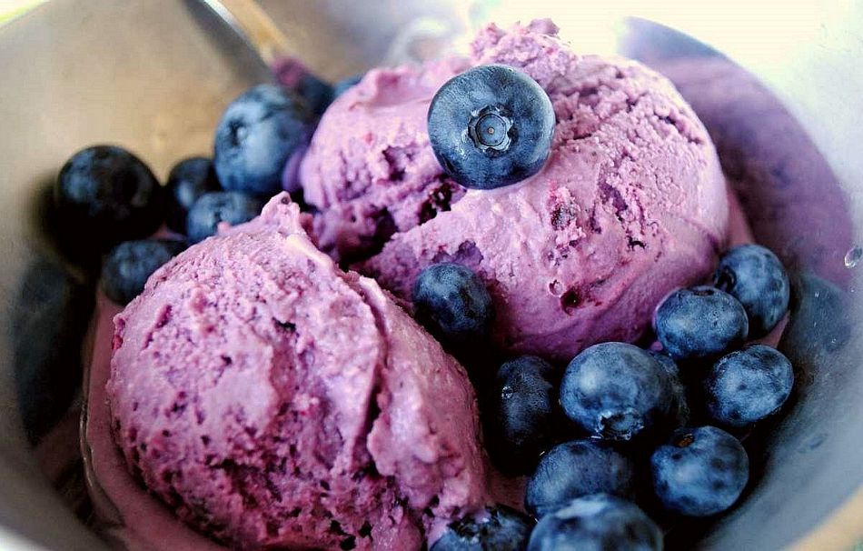 Name:  blueberryicecream.jpg
Views: 312
Size:  104.9 KB