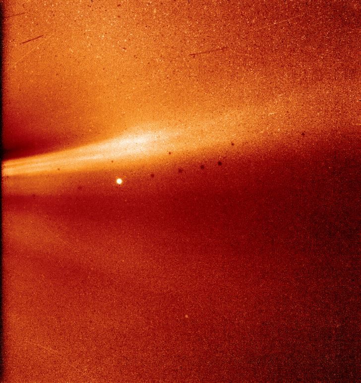 Name:  sun solar streamer and Mercury.JPG
Views: 400
Size:  146.2 KB
