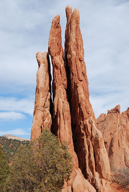 Name:  440px-Garden_of_the_Gods_Image_1.jpg
Views: 808
Size:  73.4 KB
