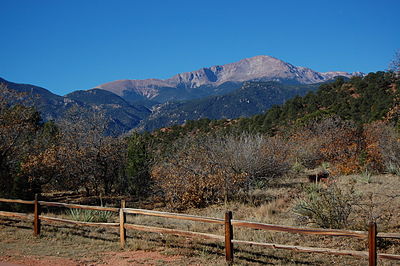 Name:  Colorado-Springs_Garden-of-the-Gods_Pikes-Peak_2012-10-21.JPG
Views: 830
Size:  31.2 KB