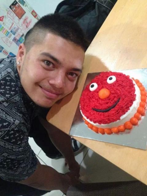 Name:  elmo cake (480x640).jpg
Views: 217
Size:  40.8 KB