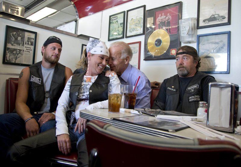 Name:  Biden.jpg
Views: 285
Size:  115.3 KB