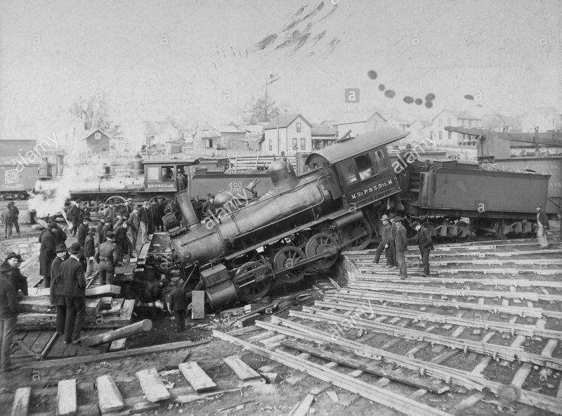 Name:  train crash turntable.jpg
Views: 312
Size:  108.2 KB